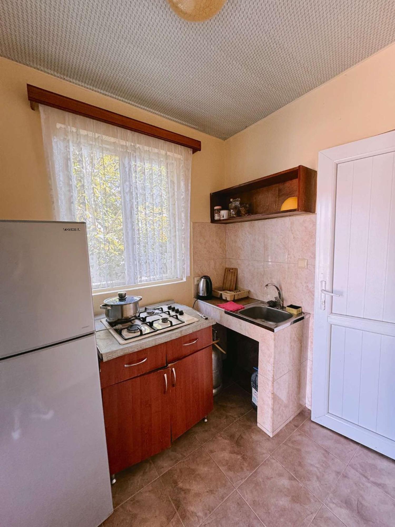 מחינג'אורי Achi Guest House מראה חיצוני תמונה